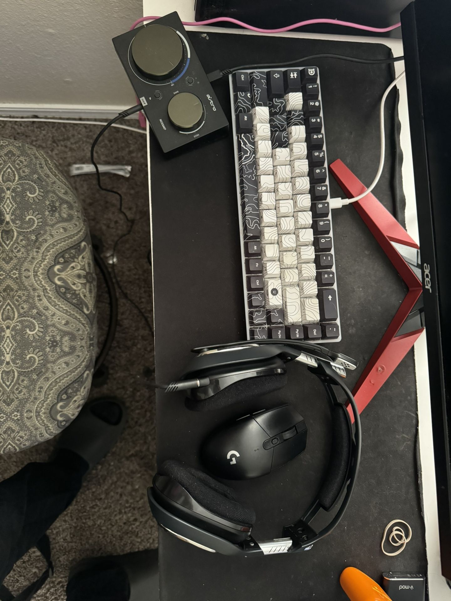 Headest, Keyboard, Mouse bundle