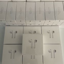 AirPods Pro With the Case