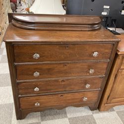 Dark Wood 4 Drawer Gentlemans Dresser