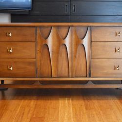 Restored Broyhill Brasilia 66” credenza/dresser