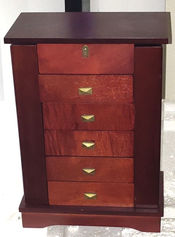 Mahogany Jewelry Box (Great Deal)!!