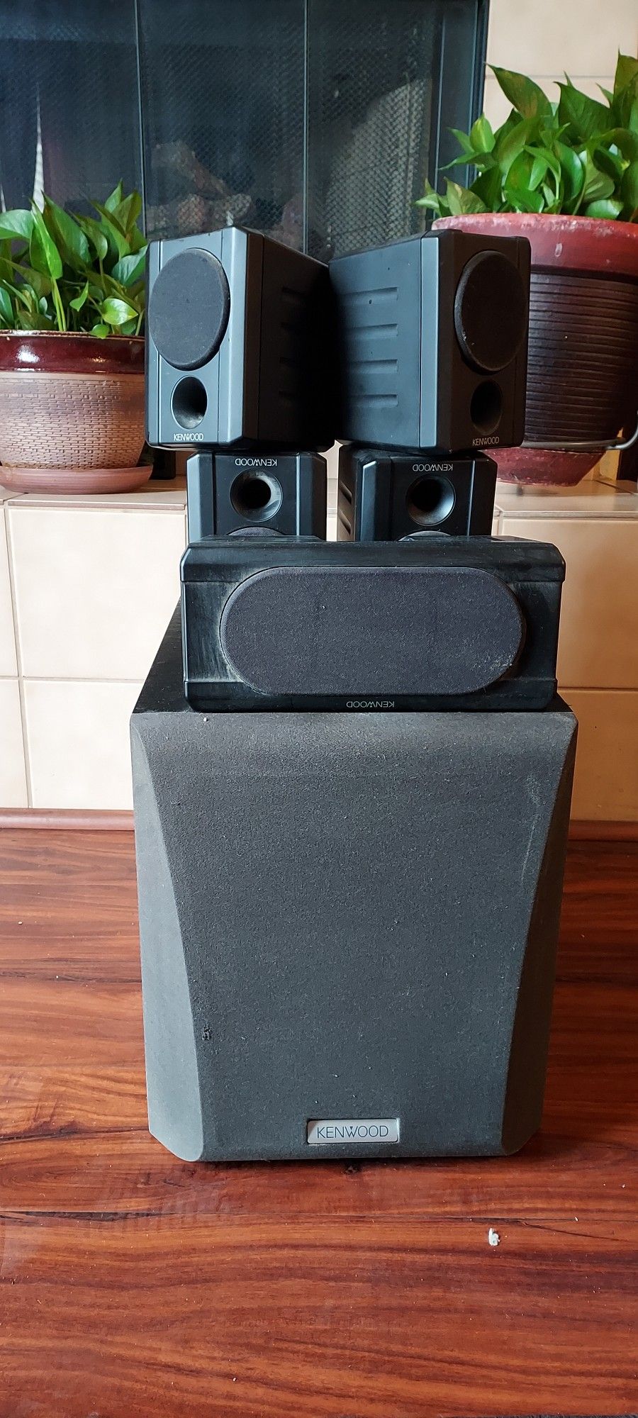 Kenwood Speaker Surround Sound . Speakers Only..$50.