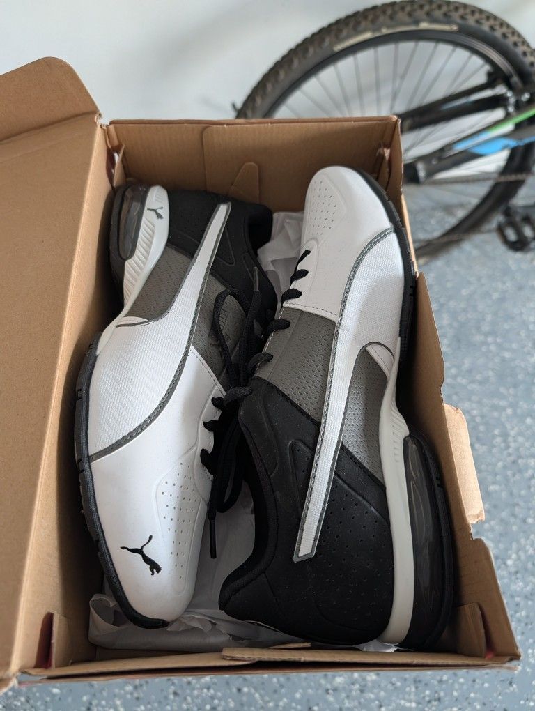 Puma Sneakers
