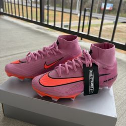 Women soccer cleats
