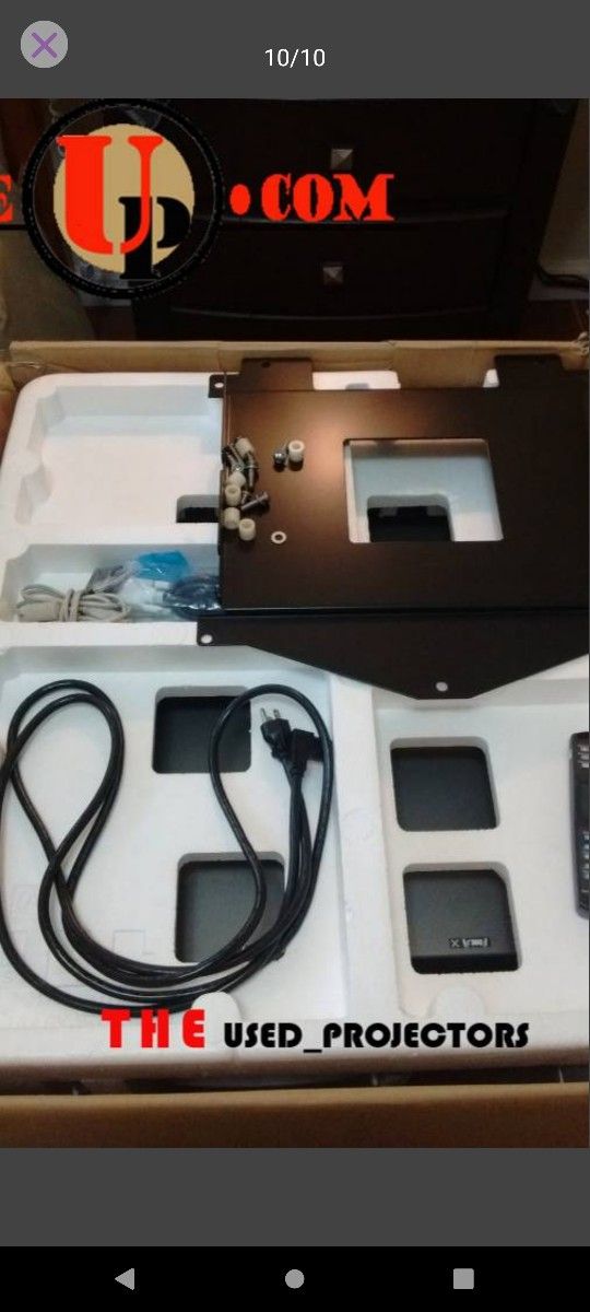 EIKI LC-X6 Projector
