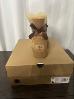 Ugg boots brown with bow