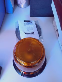 Whelen 12/24v Yellow Strobe Light