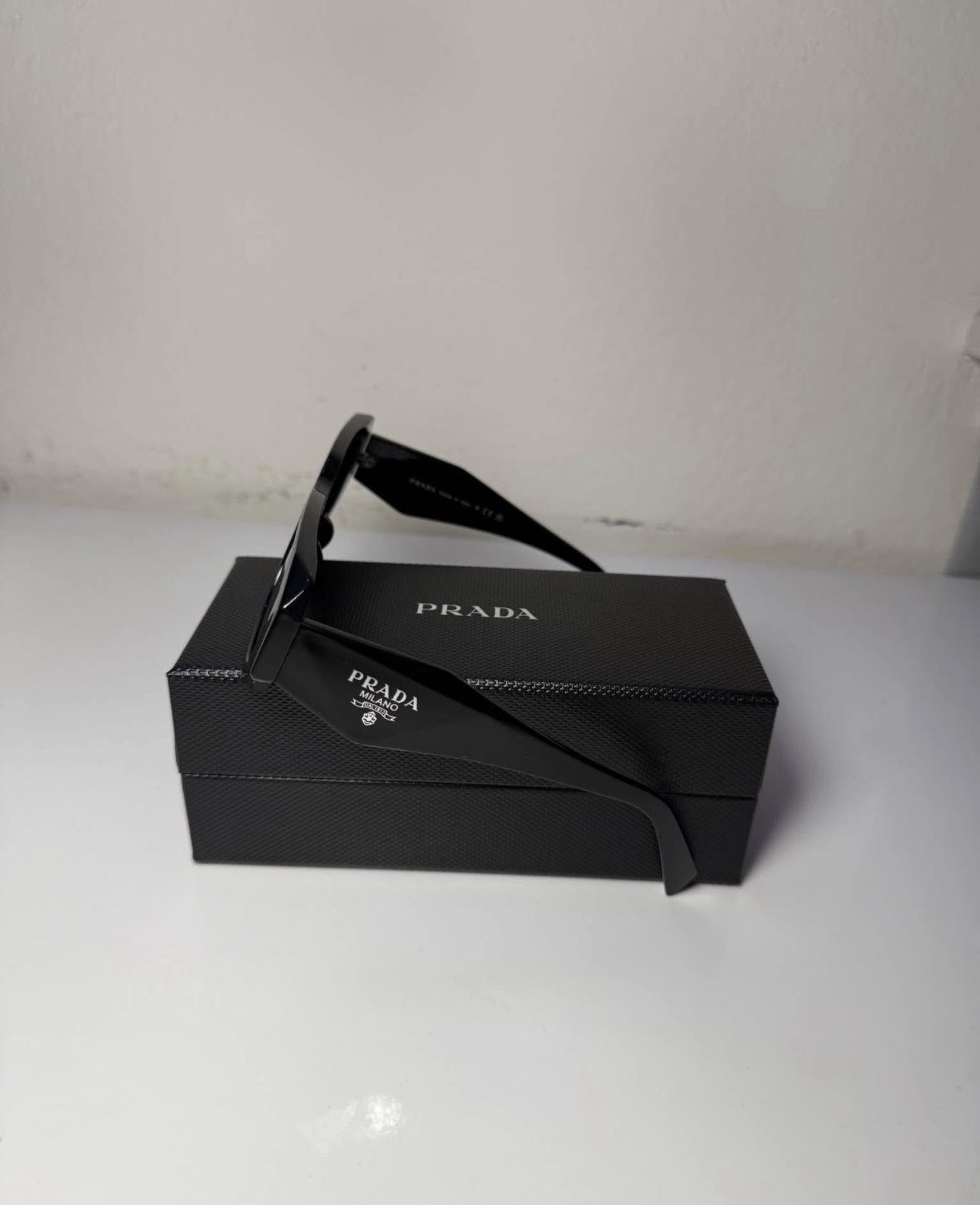 Prada Sunglasses Unisex