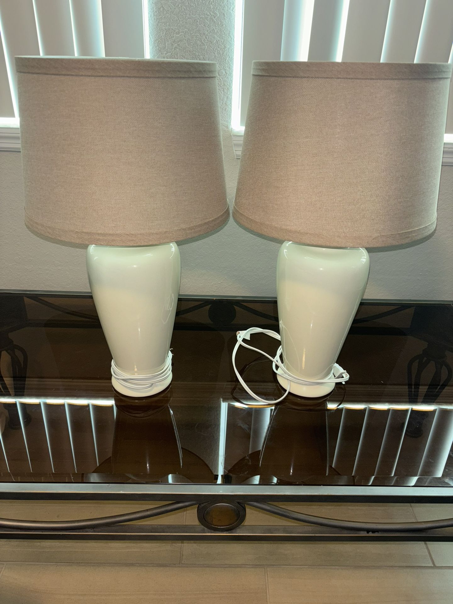 Set of 2 Modern Table Lamps β $25 (FIRM)