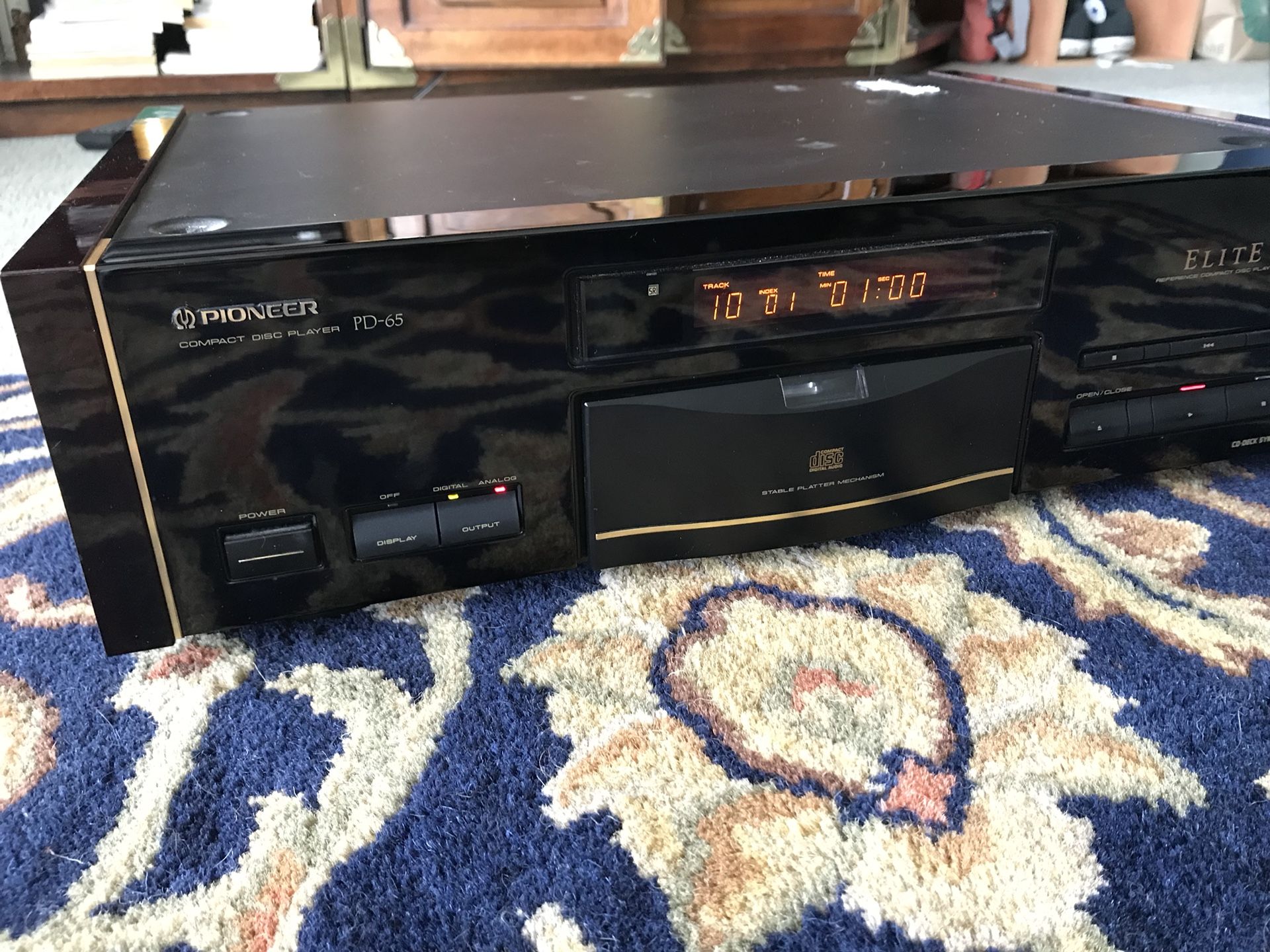 Pioneer Elite PD-65 Reference CD Player. Mint!