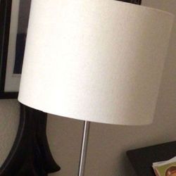 Lampara Seminueva  Lumpia $10