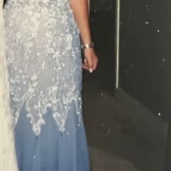Gown DESIGNER 4/6