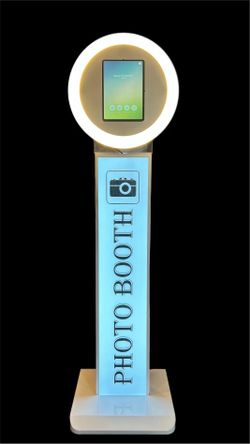 iPad Photobooth stand with multicolor Ring light