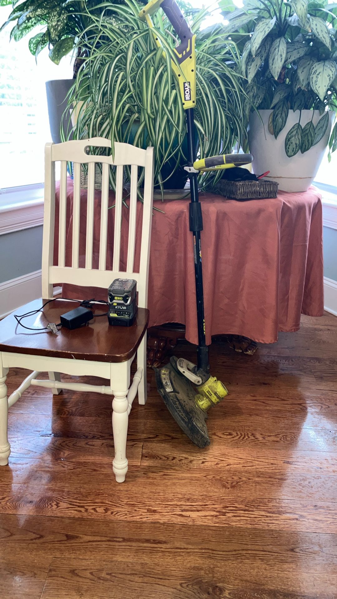 Ryobi 13 Inch Rechargeable Trimmer With Battery