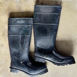 New Size 9 Steel Toe Rain Boots