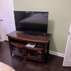 TV CONSOLE ENTERTAINMENT UNIT/ WAS $450/ NOW ASKING $170