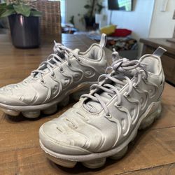 Nike Air VaporMax Plus Shoes Size 8