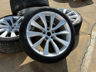FREE DELIVER FREE INSTALL (4) Tesla Model 19IN Sport OEM Stiletto Wheels 235/40/19