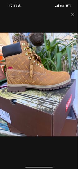 Supreme x Timberland ( Diamond Plate)