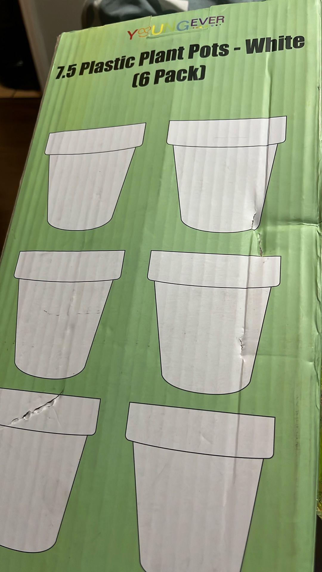 7.5 In Plastic Plant Pots