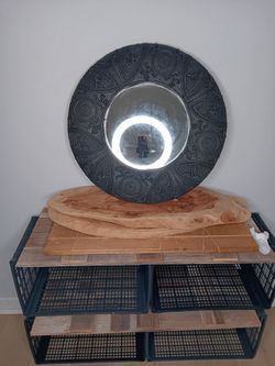 Wall mirror