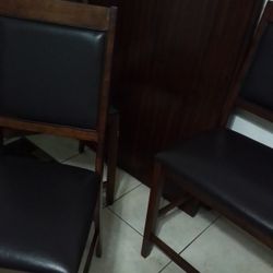 Ashley Furniture Dinning Room Set 