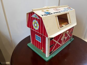 Vintage Fisher Price Family Play Farm Barn