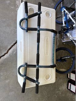 Reebok pull up bar