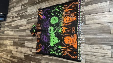 Halloween pancho