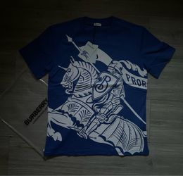 Blue equestrian knight design t-shirt