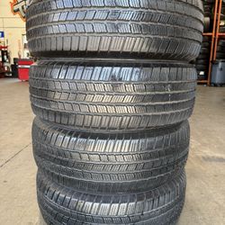 235/60/18 Michelin Defender LTX