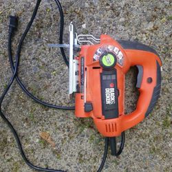 Black & Decker Saw