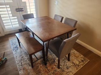 Table & Chair set