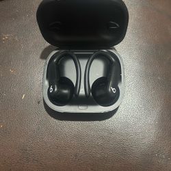 Beats by Dre earbuds