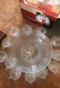 Vintage glass punch bowl set 14 pcs very nice