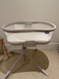 Halo baby bassinet
