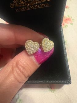 Gold toned heart earrings