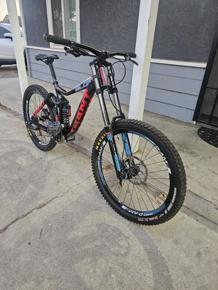 Downhill Mountain Bike