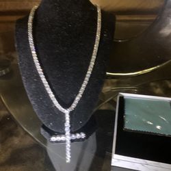 Beautiful Iced Out 20in Tennis Chain and Cross Pendant 