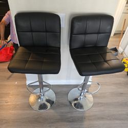 Adjustable Bar Stool 