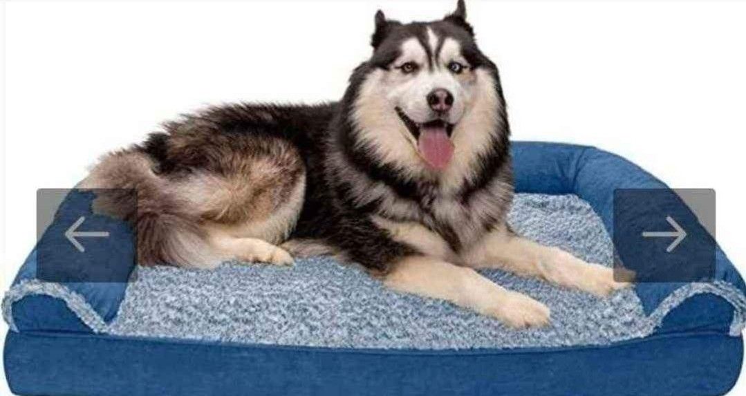 Pet Products Orthopedic Two-Tone Faux Fur & Suede Sofa-Style Couch Pet Bed for Dogs & Cats - Marine Blue, Jumbo
Up to 100 lbs