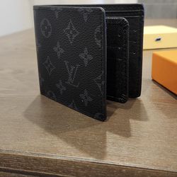 LV WALLET