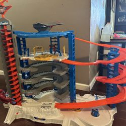 Hot wheels super ultimate garage canada sale