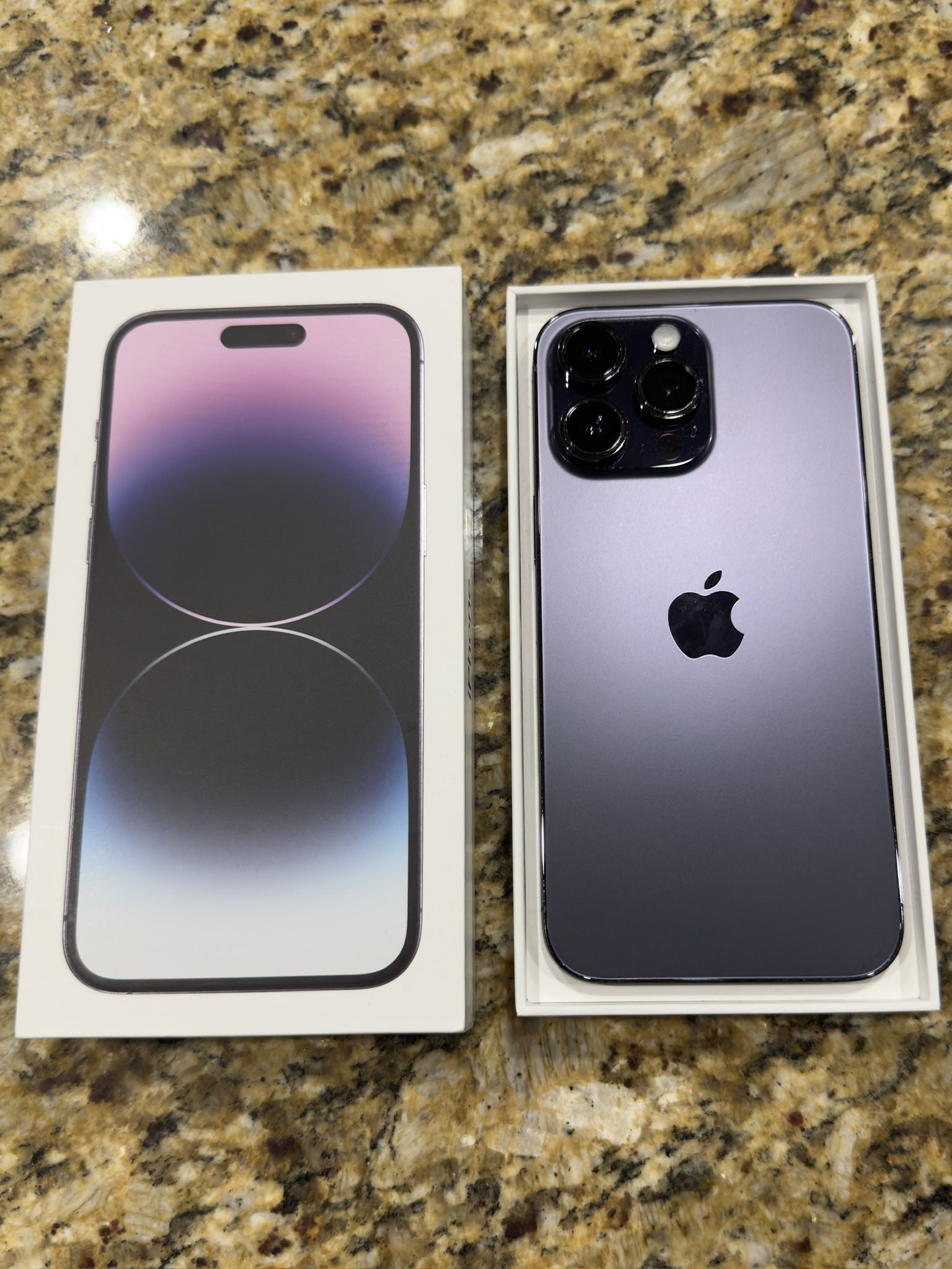 Apple iPhone 14 Pro Max – 256GB – Deep Purple (Unlocked)