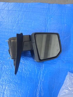 2015-2020 FORD F150 LEFT SIDE SIGNAL DOOR MIRROR OEM BLIND SPOT POWER FOLDER. 