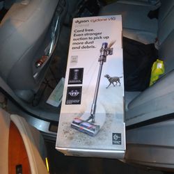Dyson V10 cyclone (""BRAND NEW"")