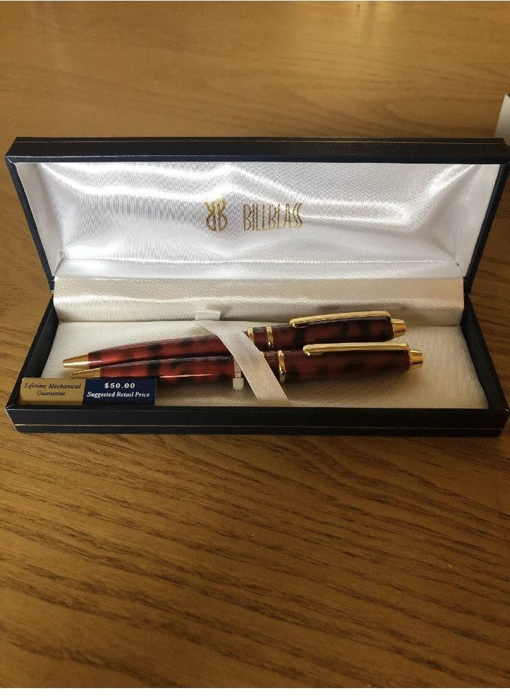 Bill Blass Pen Set