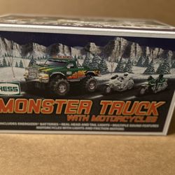 Hess 2007 Monster Truck with 2 Motorcycle