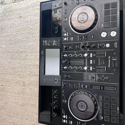 XDJ RX2