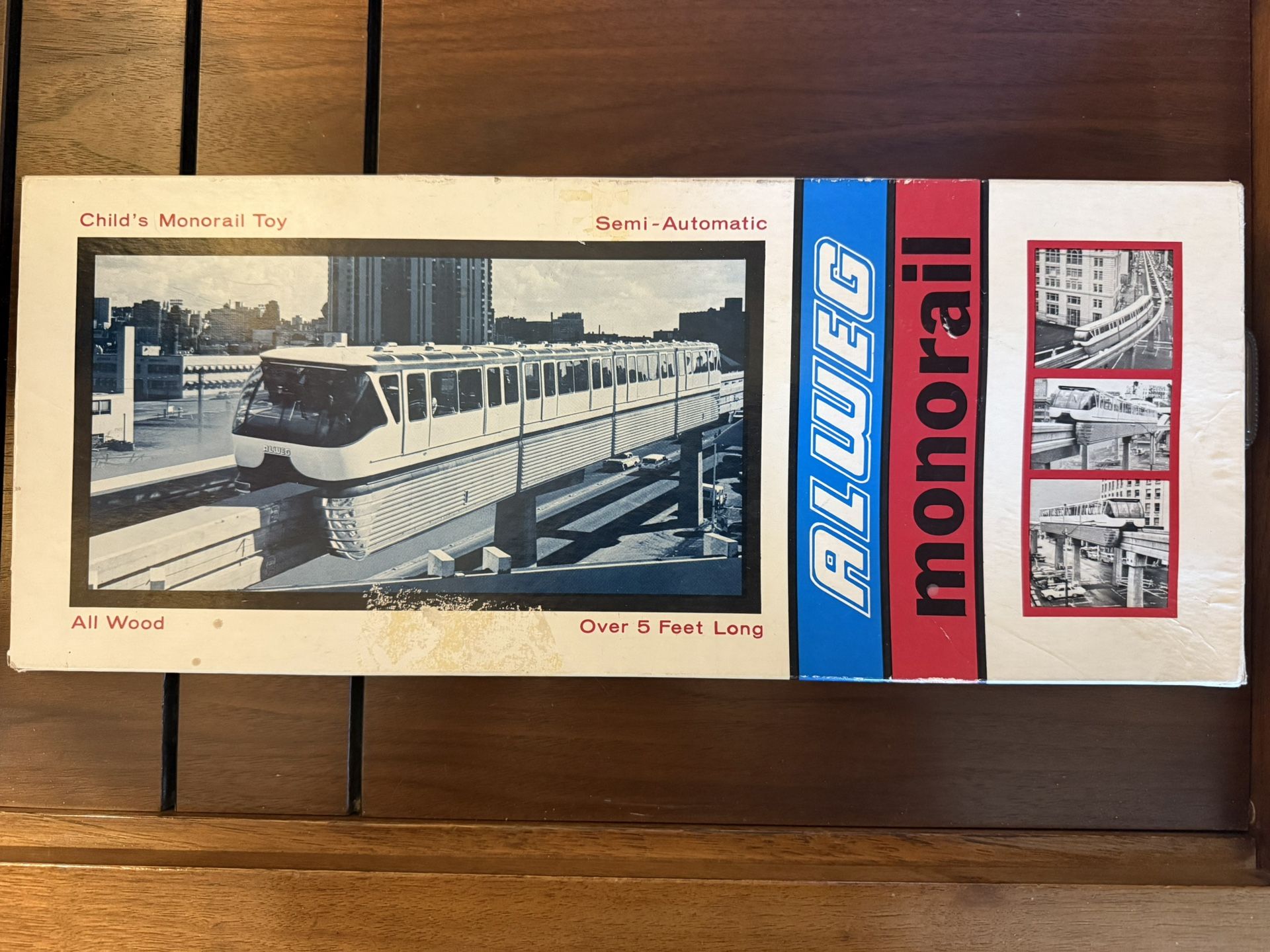 Hey Seattle Worlds Fair Collectors! Very Rare! 1962 Alweg Monorail Train Set in Original Box